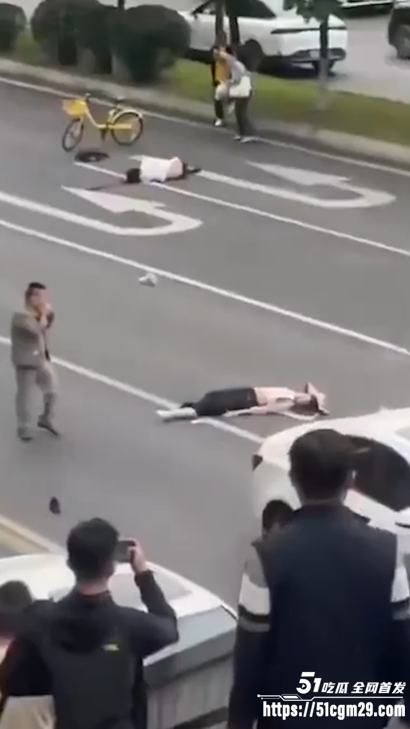 成都天府 轿车无差别撞人事件 4 成都天府 轿车无差别撞人事件 4