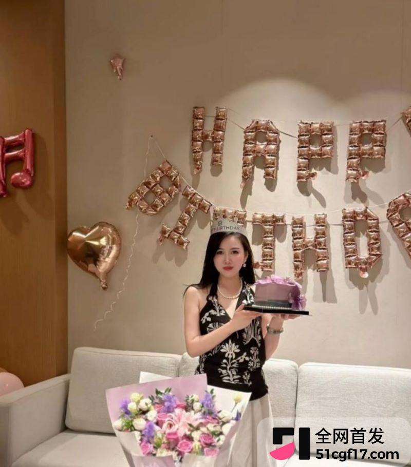 抖音百万网红成都虎王出轨被前妻直播怒撕 6 抖音百万网红成都虎王出轨被前妻直播怒撕 6