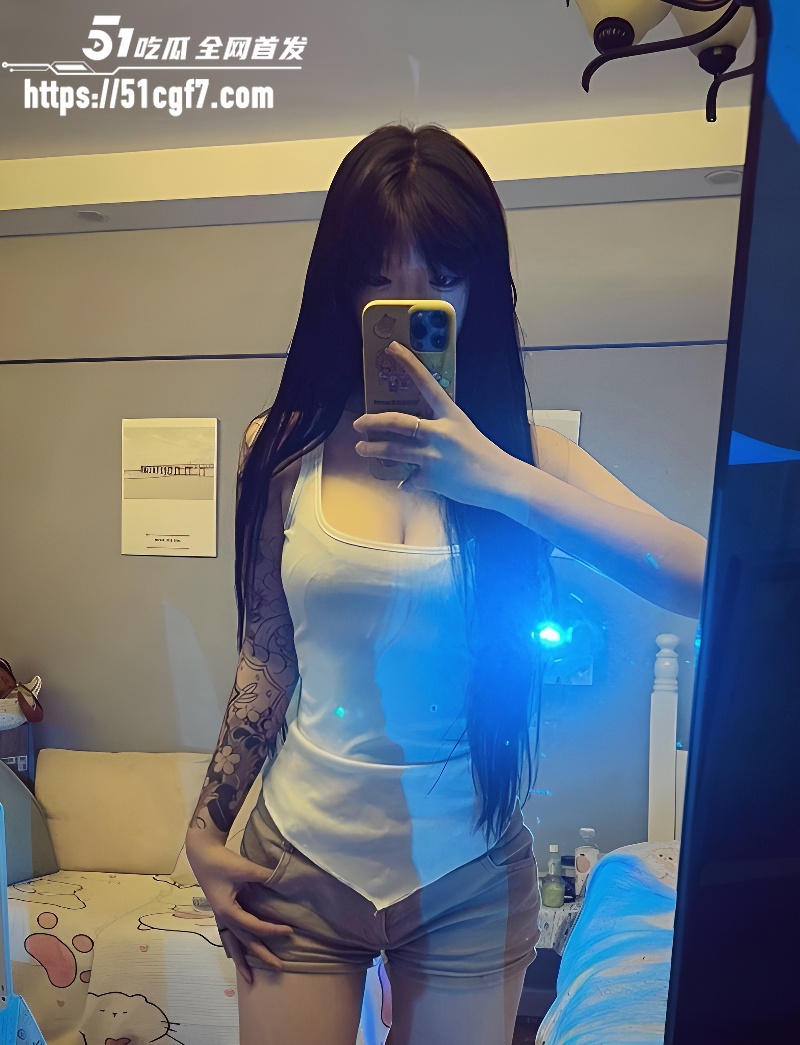 精神小妹金主调教自拍 2 精神小妹金主调教自拍 2