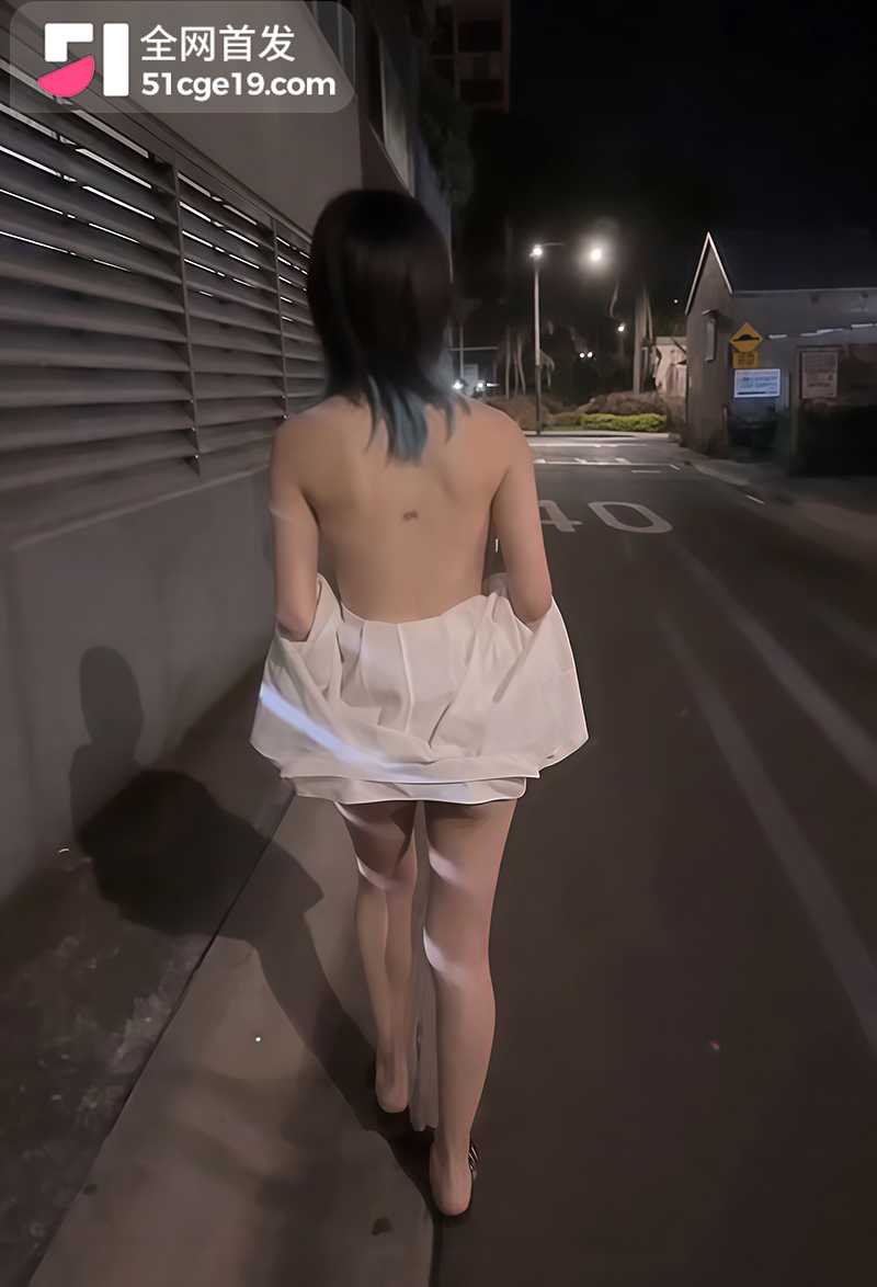 顶级反差婊露出调教视频流出 9 拷贝 顶级反差婊露出调教视频流出 9 拷贝