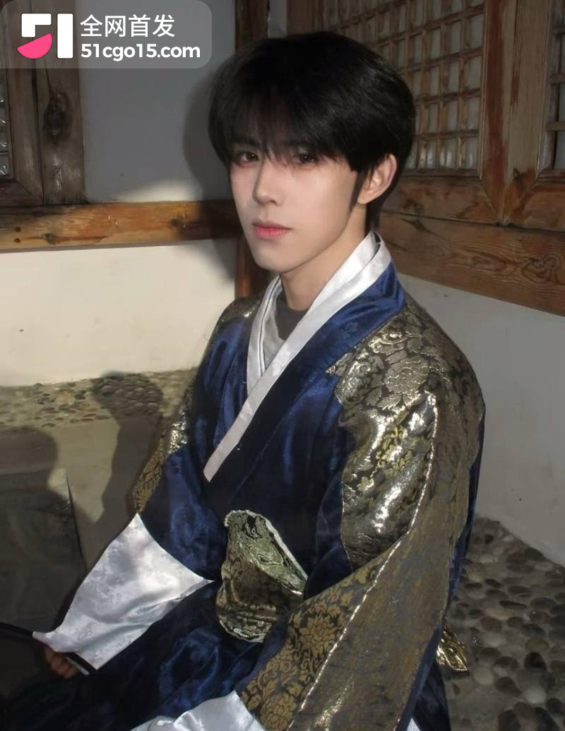 湖南幼专26级新生李晓文群聊约学长 6 湖南幼专26级新生李晓文群聊约学长 6