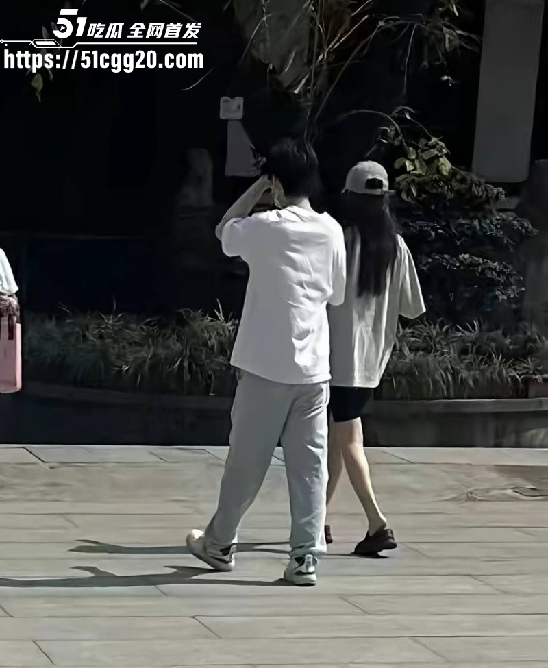 百万粉女主持潇潇劈腿487事件完整版032 百万粉女主持潇潇劈腿487事件完整版032