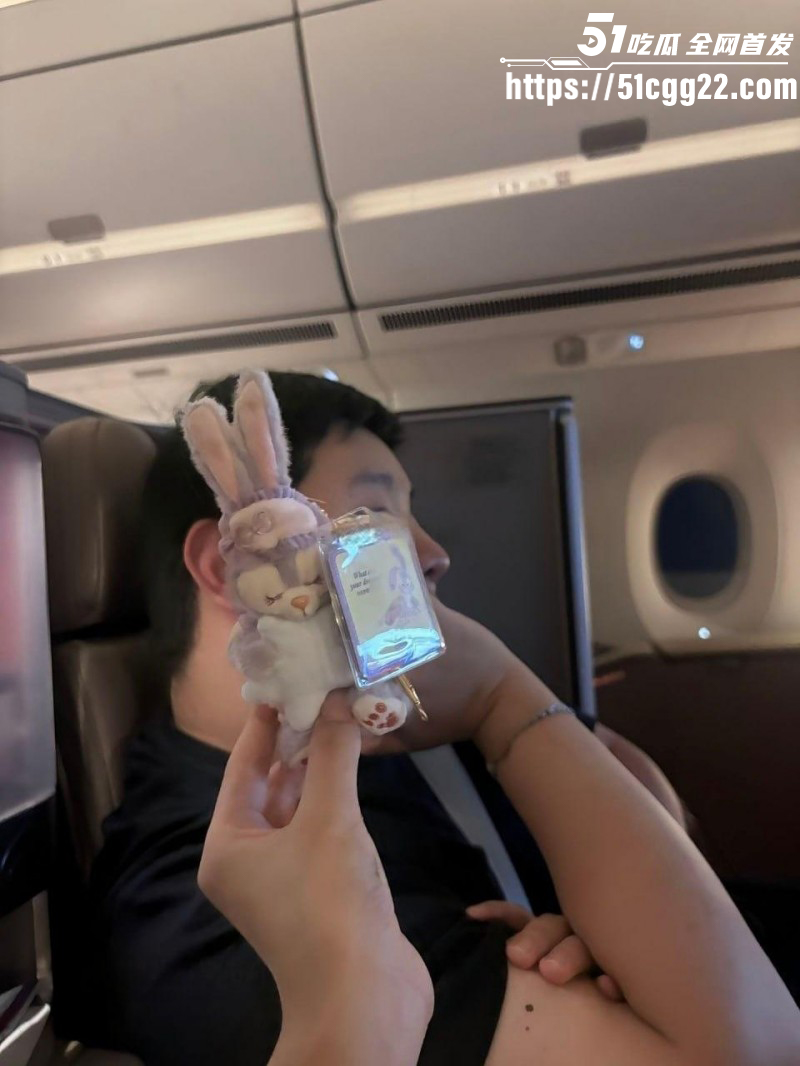 07年拜金女炫耀恋爱日常被曝光卖逼08 07年拜金女炫耀恋爱日常被曝光卖逼08