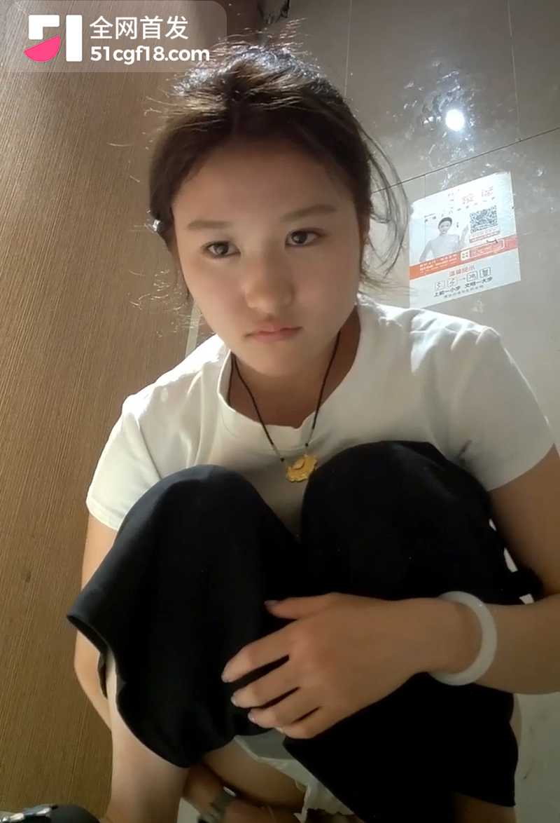 女厕偷拍 5 拷贝 女厕偷拍 5 拷贝