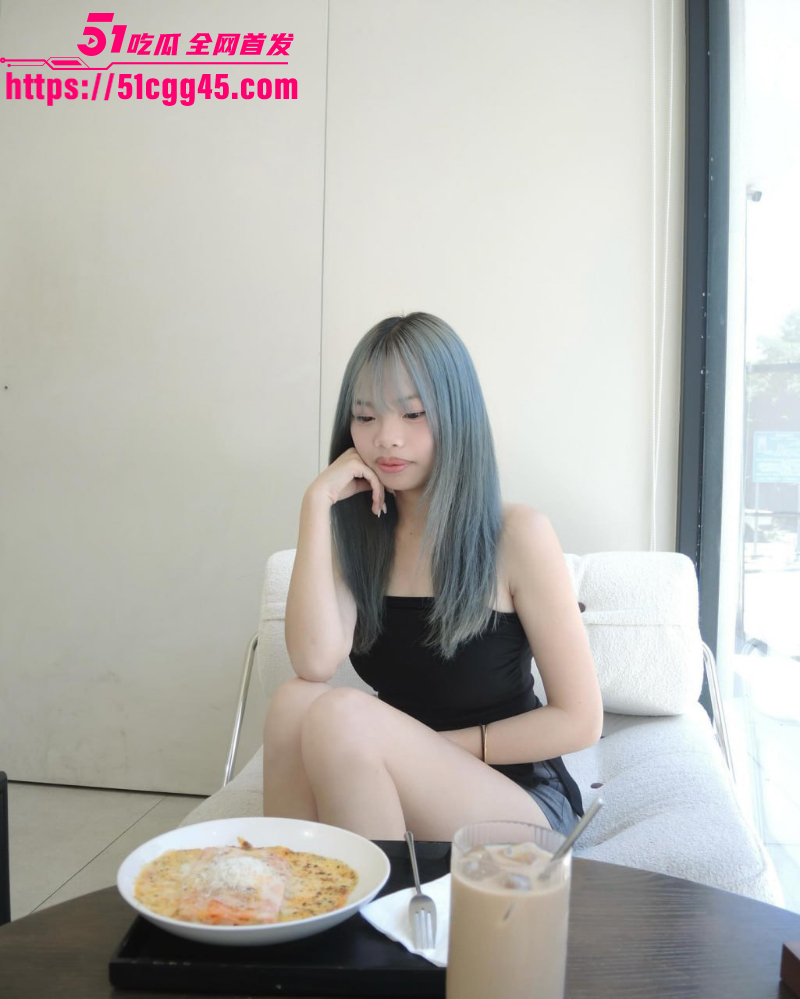 网友独家曝光 骚逼女友私密视频 1 网友独家曝光 骚逼女友私密视频 1