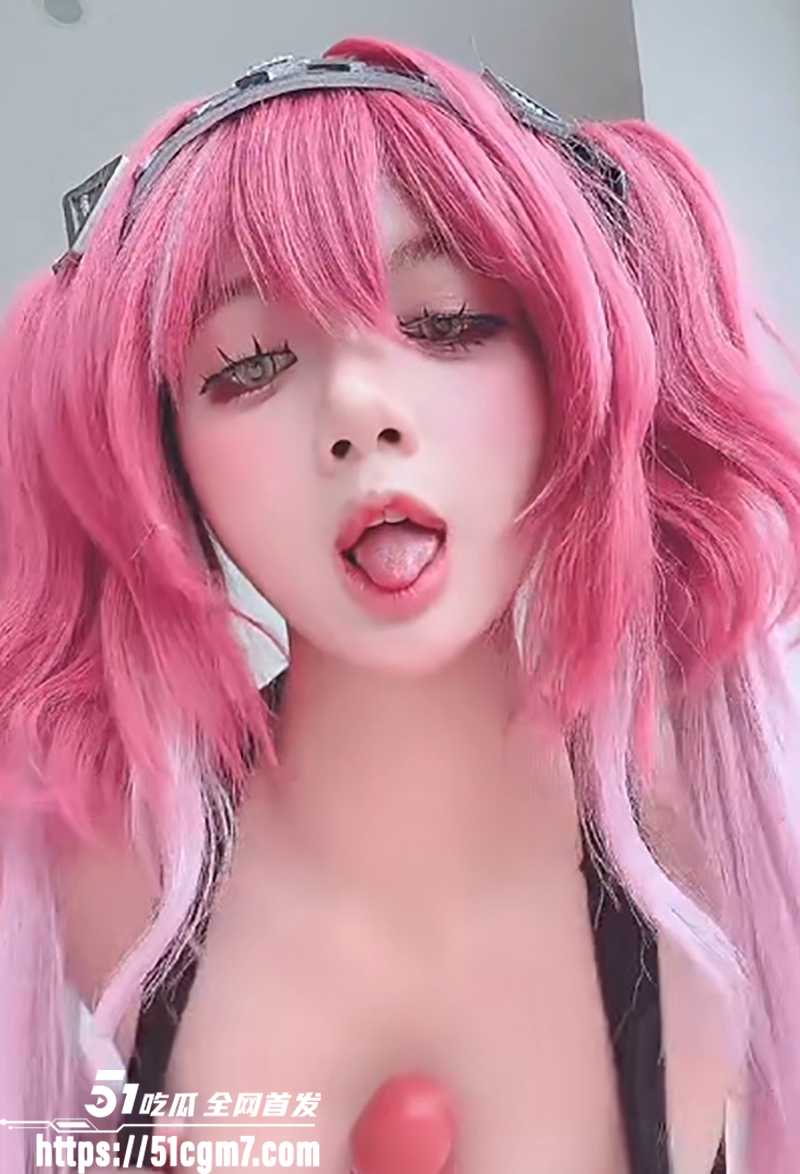 PoppaChan高颜值COS女神露帕擦边挑逗视频流出5拷贝 PoppaChan高颜值COS女神露帕擦边挑逗视频流出5拷贝