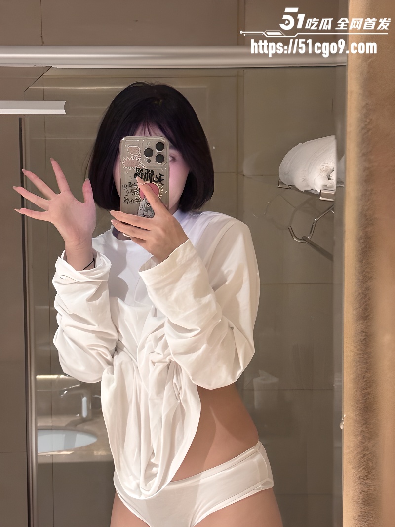 极品短发骚女 1 极品短发骚女 1