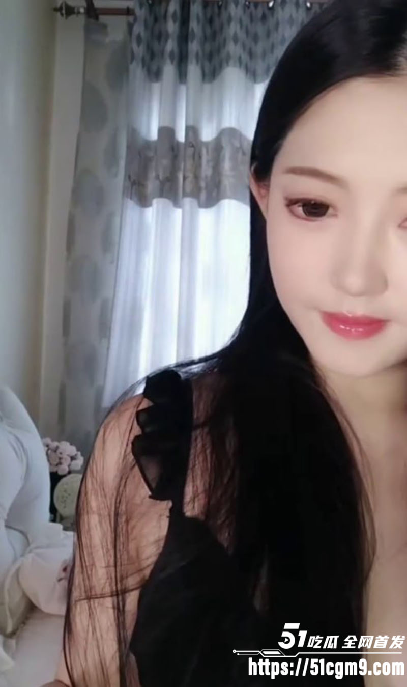 人间小奶猫在直播自慰秀1 人间小奶猫在直播自慰秀1
