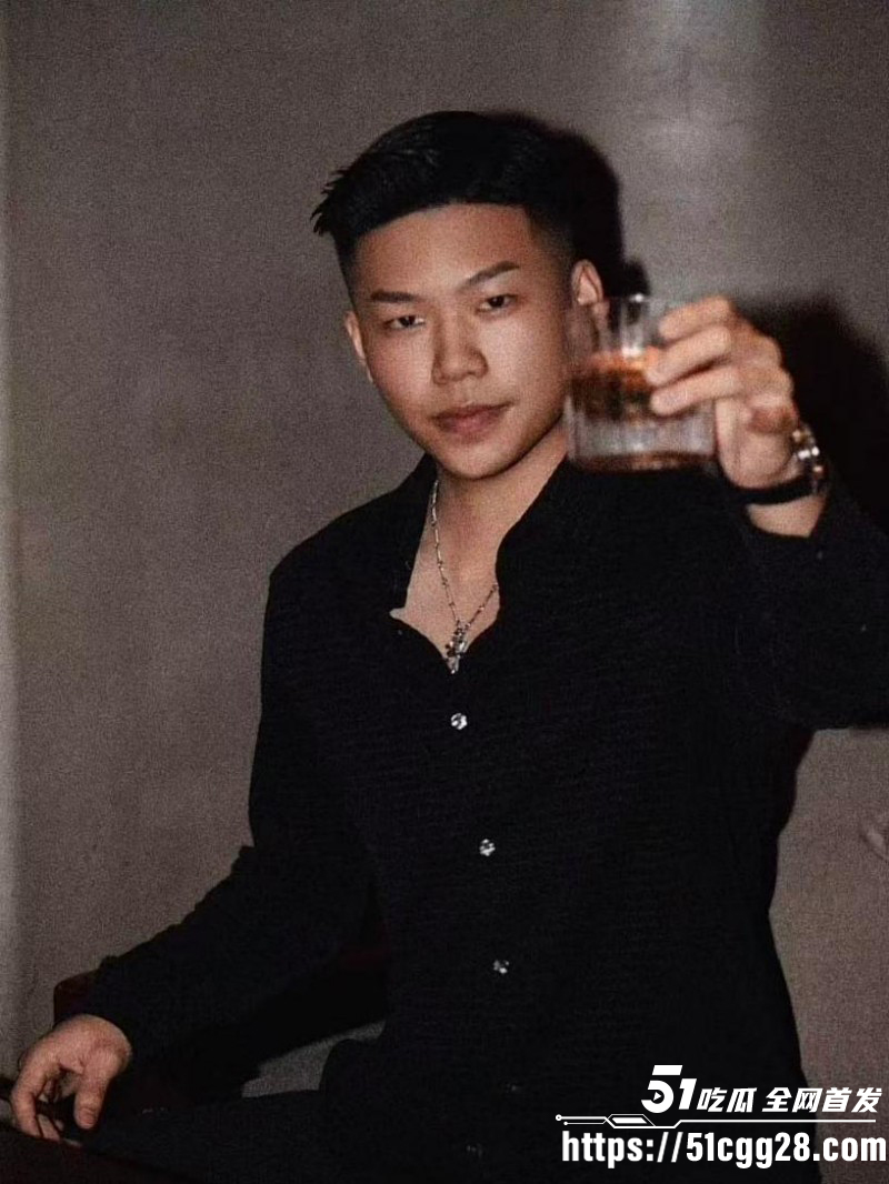 抖音400万粉网红深海蜜柚手铐事件014 抖音400万粉网红深海蜜柚手铐事件014