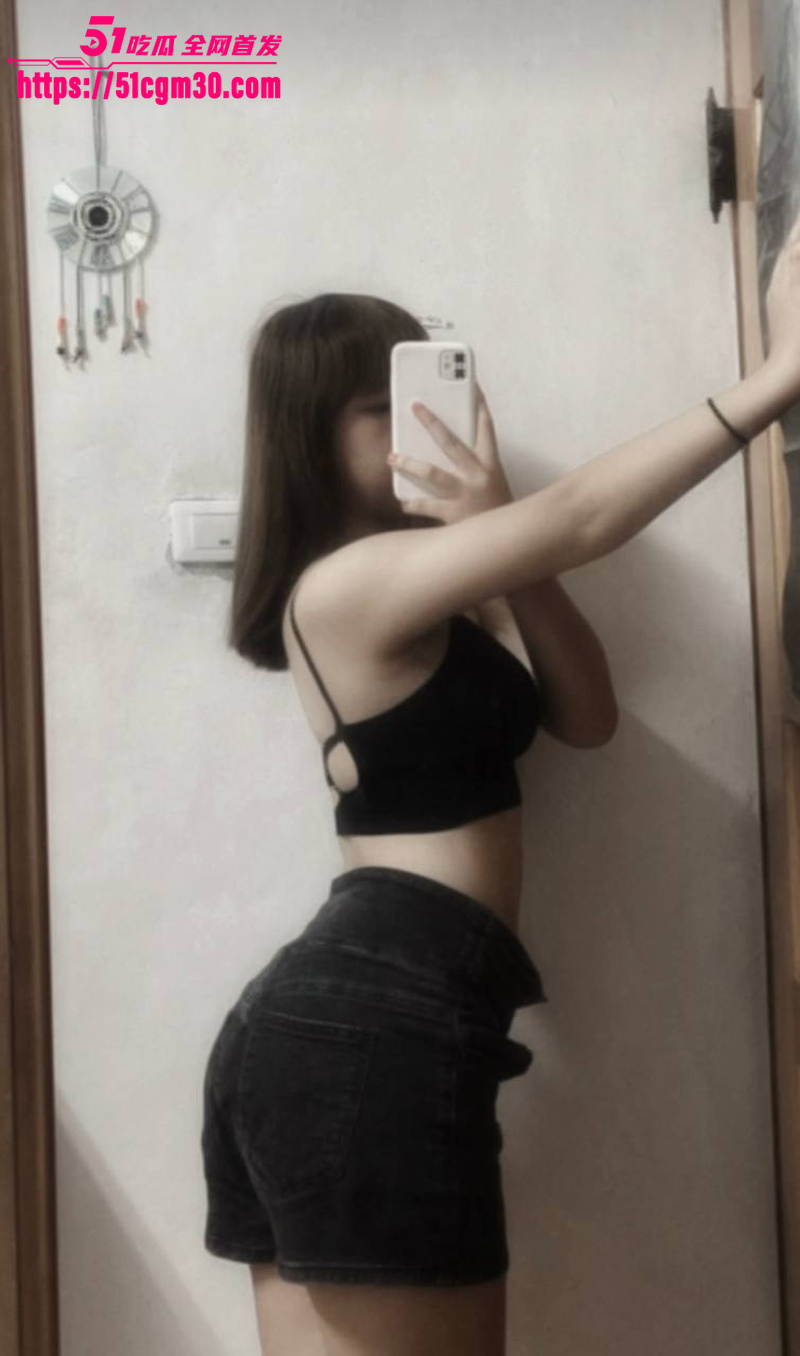 巨乳学生妹 张昕月 情侣自拍 2 巨乳学生妹 张昕月 情侣自拍 2