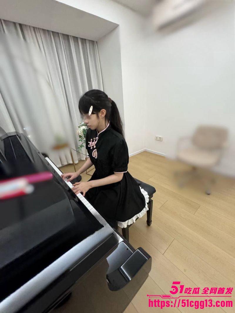 海角乱伦大神意淫自己妹妹新作 1 海角乱伦大神意淫自己妹妹新作 1