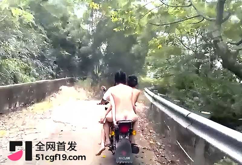 极品姐妹花户外露出 10 拷贝