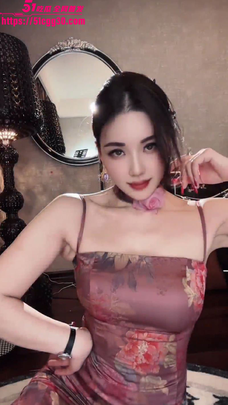 抖音长发高挑御姐C姨不雅视频流出 2 抖音长发高挑御姐C姨不雅视频流出 2