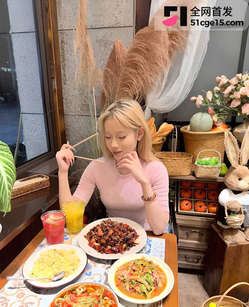周贝怡性爱视频被4 周贝怡性爱视频被4