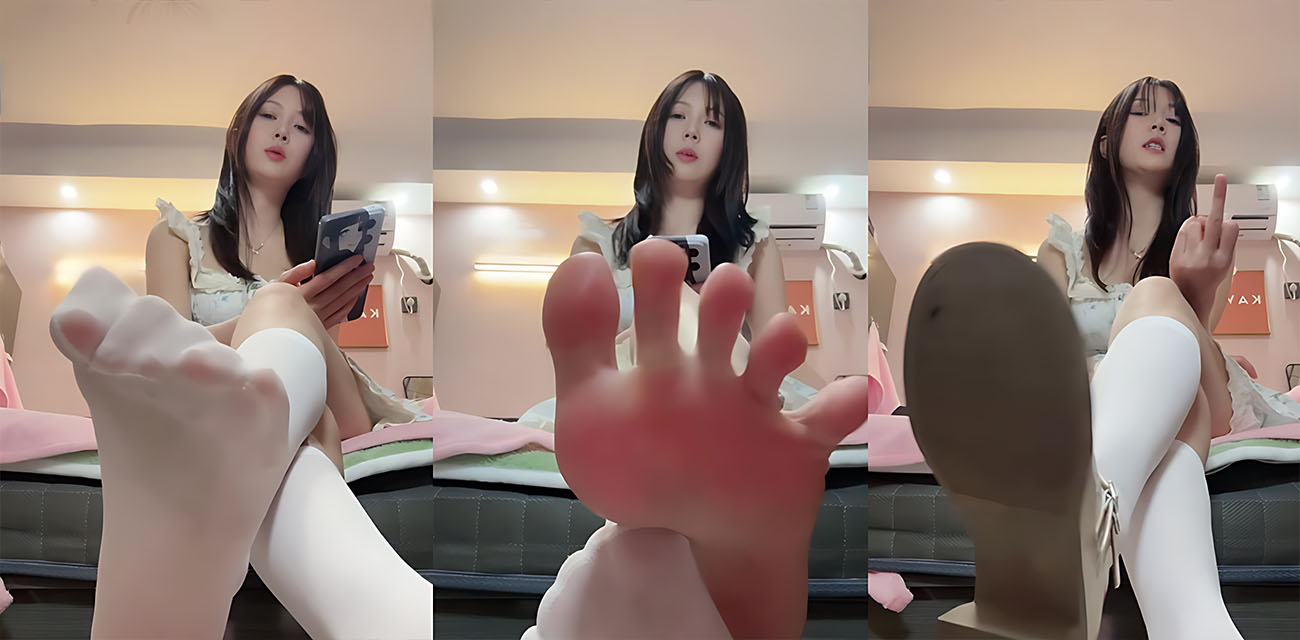 极品福利姬 兔兔酱 直播大秀 脏臭白丝美足近景展示 红绿灯寸止指令极限榨精！
