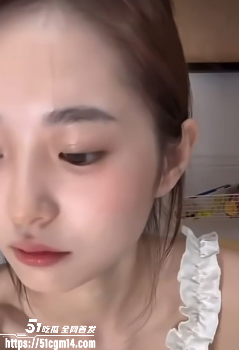抖音网红闪现内衣内裤走光露点视频合集5拷贝 抖音网红闪现内衣内裤走光露点视频合集5拷贝