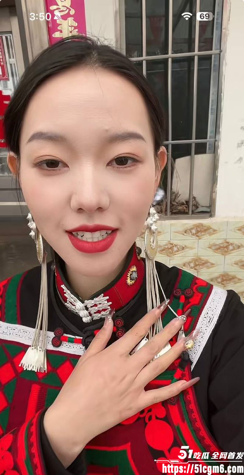 彝族网红火哥哥超级绿帽实锤 4 彝族网红火哥哥超级绿帽实锤 4