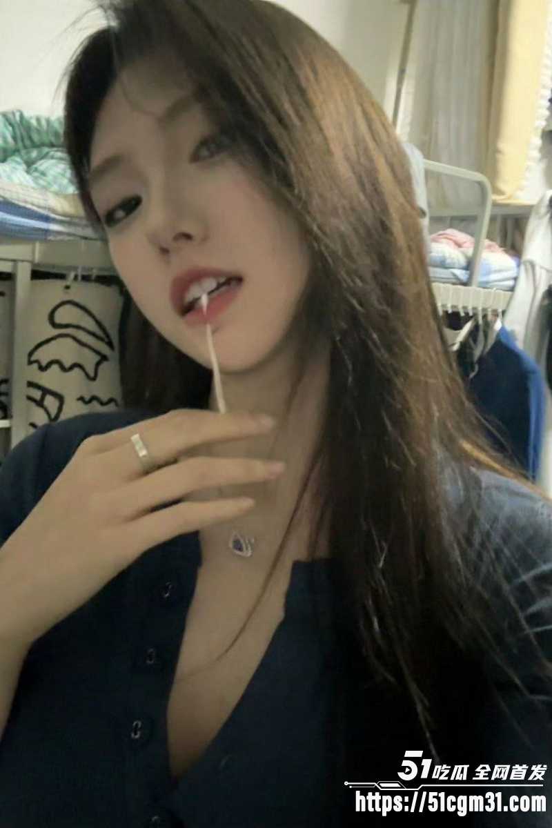 高颜值甜美女大 1 高颜值甜美女大 1