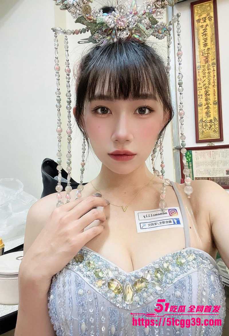 超漂亮齐刘海大奶博主与男友自拍视频流出9拷贝 超漂亮齐刘海大奶博主与男友自拍视频流出9拷贝