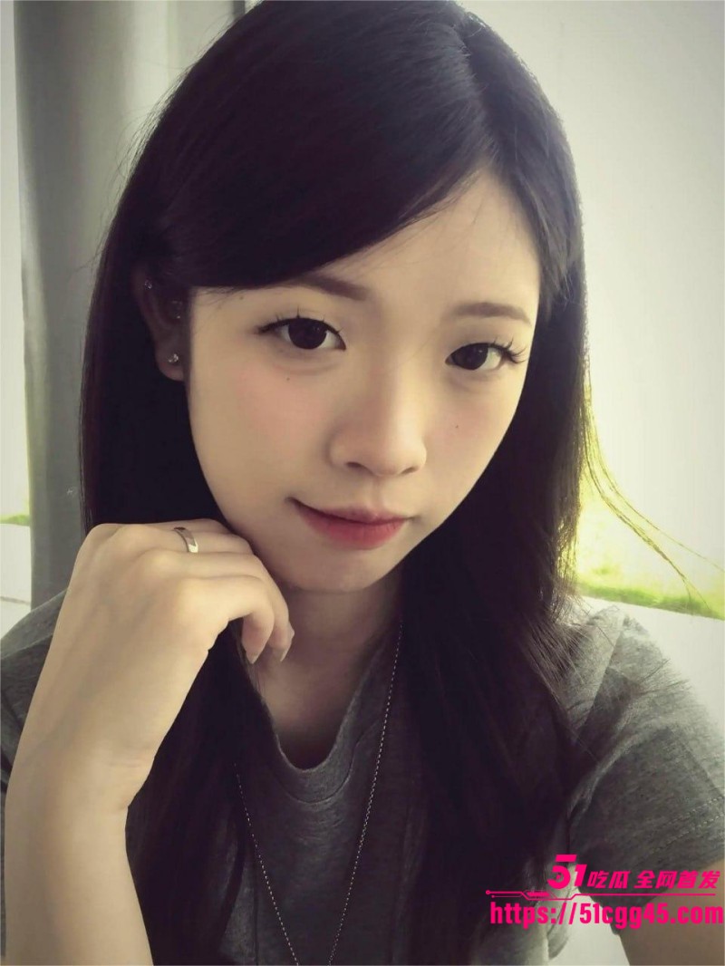 甜美系美少女线下奔现淫荡私拍 3 甜美系美少女线下奔现淫荡私拍 3