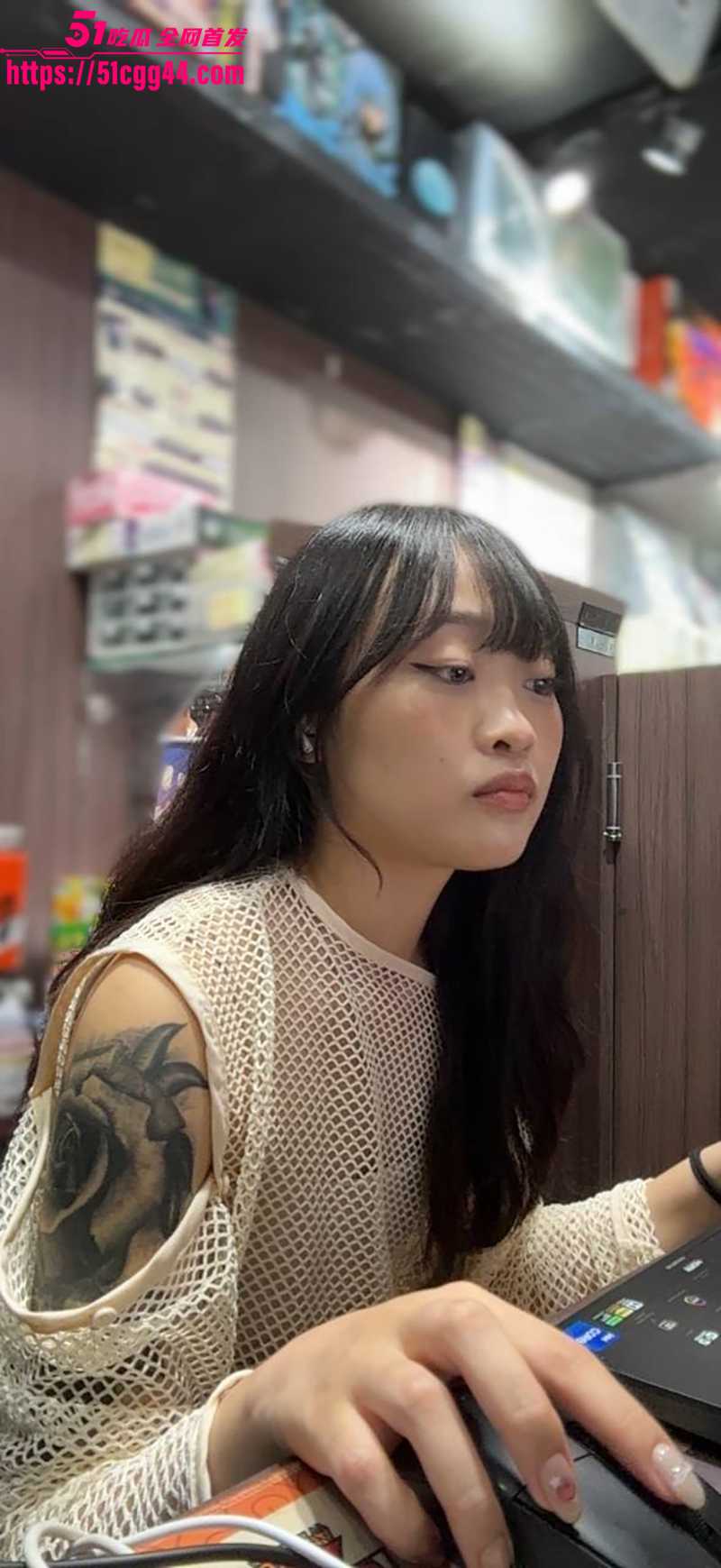 银行柜姐 张尹慧 不雅视频流出 1 银行柜姐 张尹慧 不雅视频流出 1