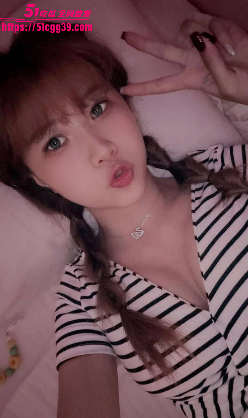 3 3
