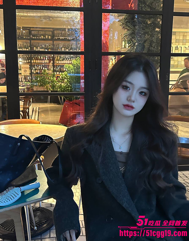 湖南高颜值反差婊叶佳2 湖南高颜值反差婊叶佳2