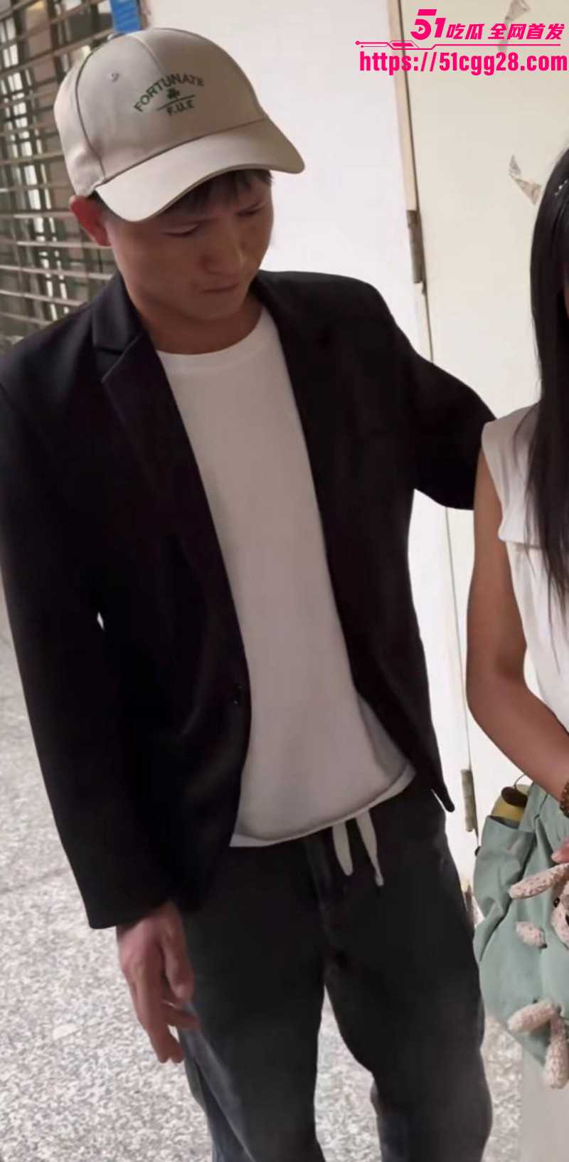 抖音网红小英曝上如拉出轨其亲表妹014 抖音网红小英曝上如拉出轨其亲表妹014