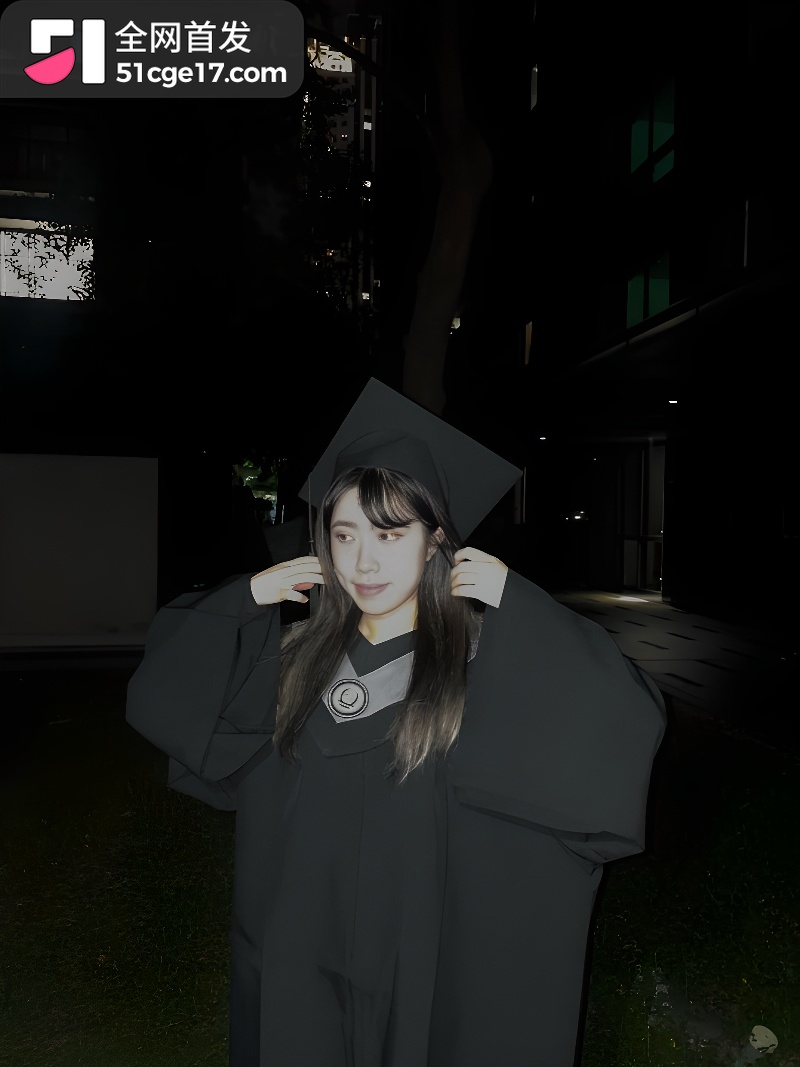 华中科技大学 徐佩萱 5 华中科技大学 徐佩萱 5
