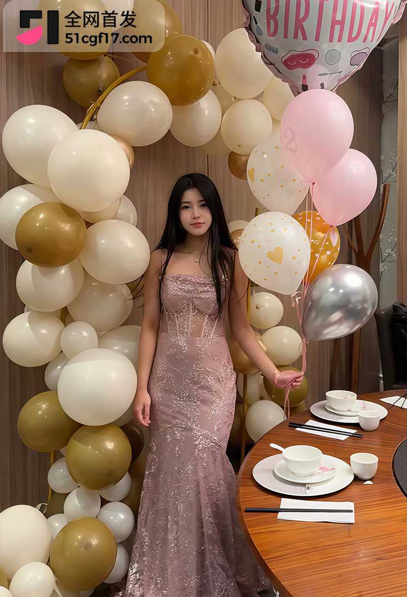 极品高颜值麦克马斯特大学毕业学姐美羊羊性爱视频流出4拷贝 极品高颜值麦克马斯特大学毕业学姐美羊羊性爱视频流出4拷贝