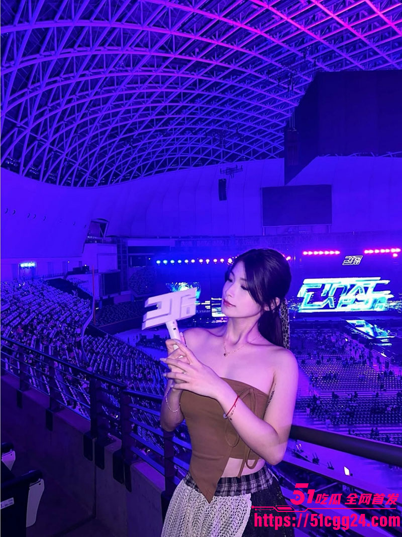 TikTok网红静茹10 TikTok网红静茹10