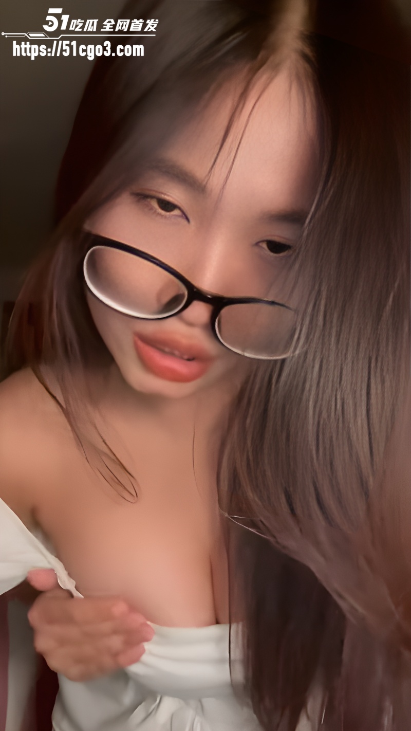 海南眼镜妹1 海南眼镜妹1