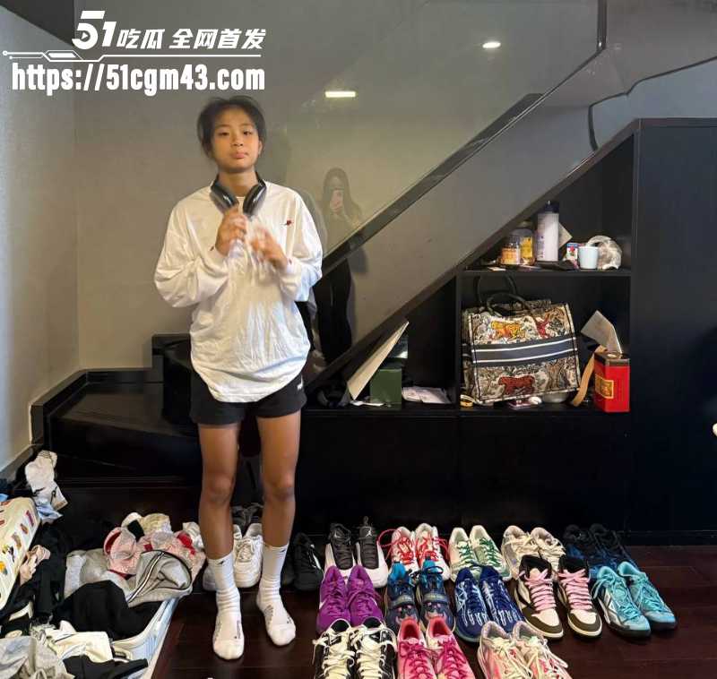 女篮未来之星 张家裔 偷窃丑闻与下跪道歉视频 5 女篮未来之星 张家裔 偷窃丑闻与下跪道歉视频 5
