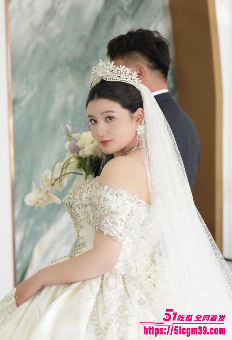 抖音丰满女神张泡泡私人会议室录屏流出5拷贝 抖音丰满女神张泡泡私人会议室录屏流出5拷贝