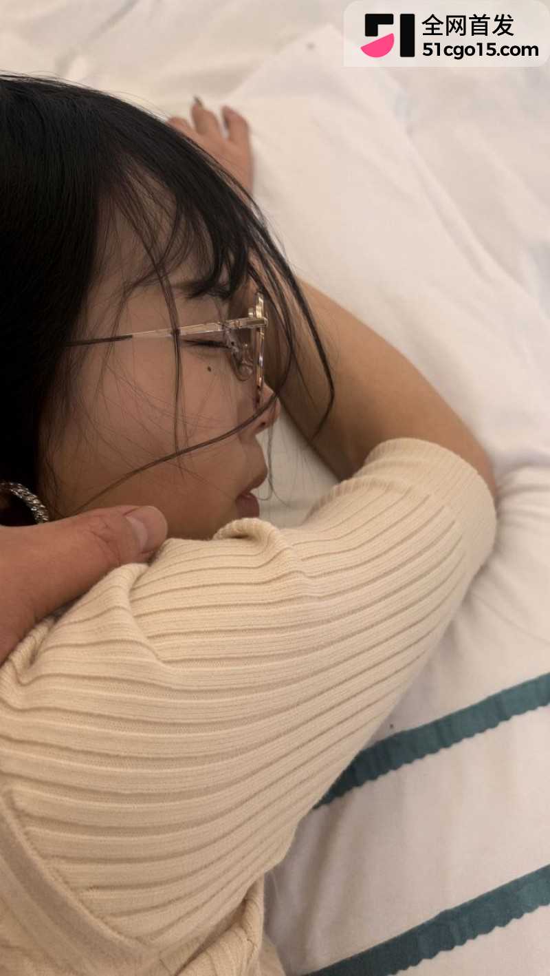 四川绵阳反差炮姐 刘晓慧 出轨男友兄弟4 四川绵阳反差炮姐 刘晓慧 出轨男友兄弟4
