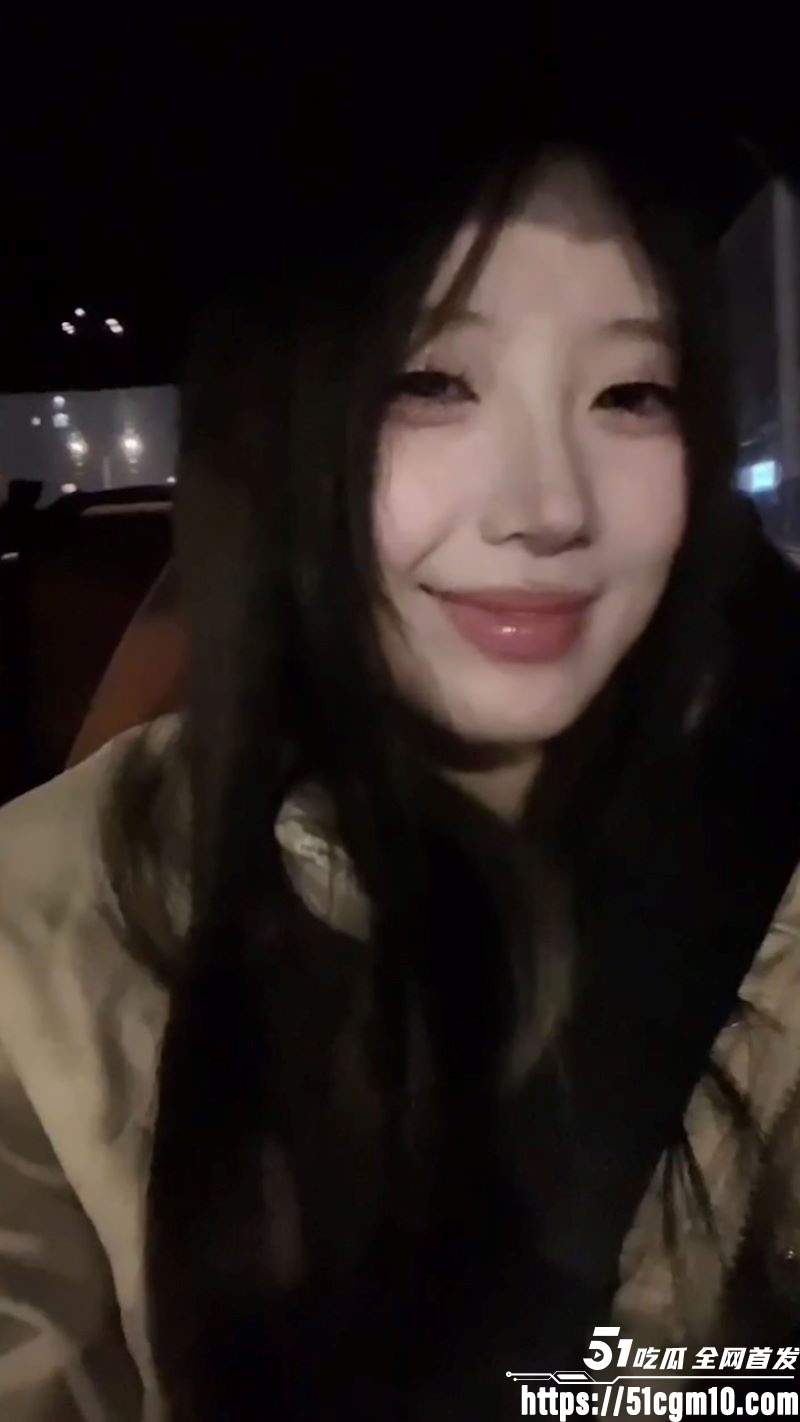 黄毛嫩妹情趣内衣红丝诱惑 4 黄毛嫩妹情趣内衣红丝诱惑 4