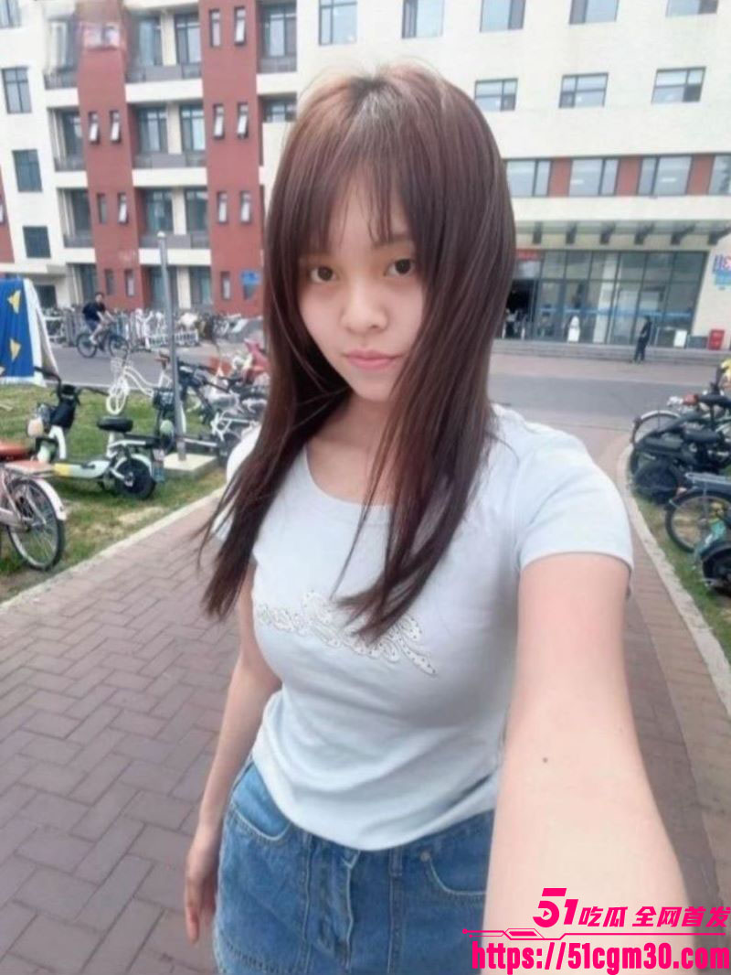 贵州大一新生沈菲裸贷视频 2 贵州大一新生沈菲裸贷视频 2