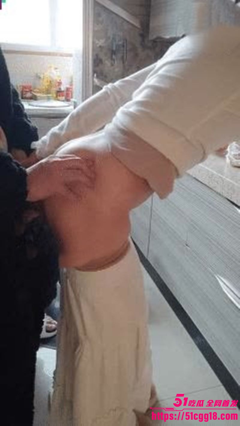 海角乱伦大神小毅和夹子妈妈新作 2 海角乱伦大神小毅和夹子妈妈新作 2
