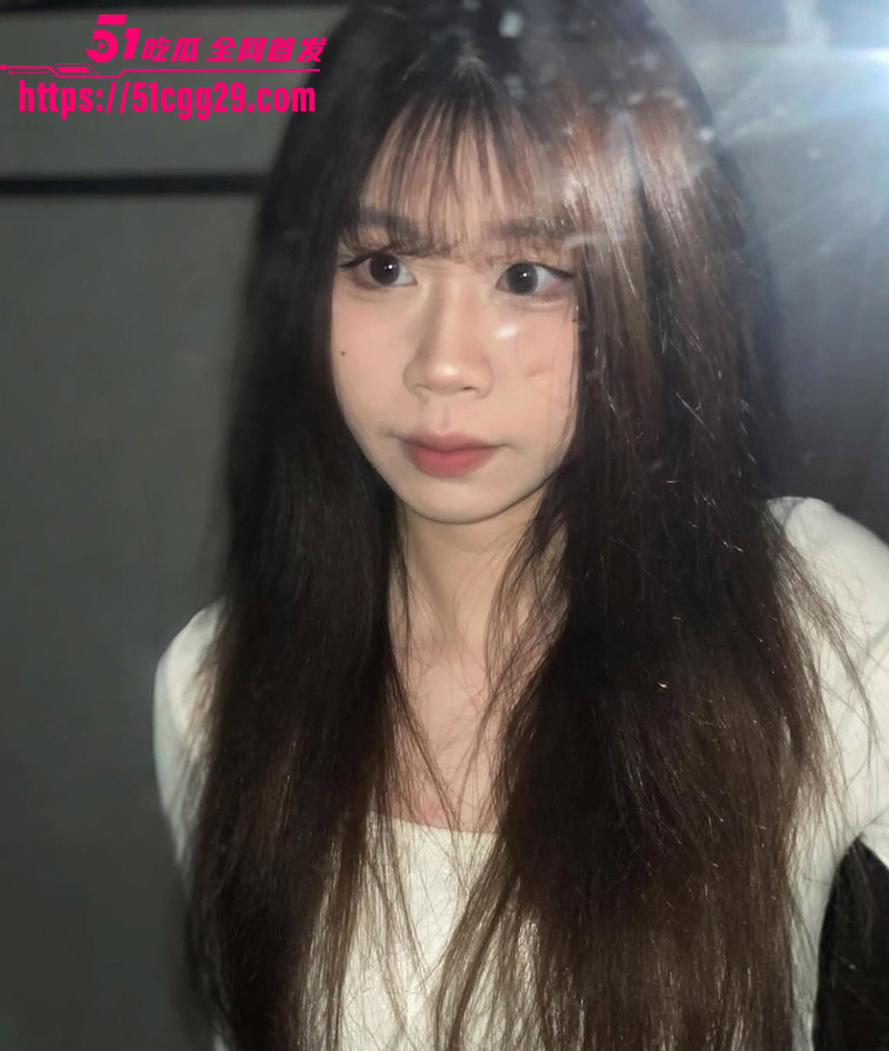 3 3
