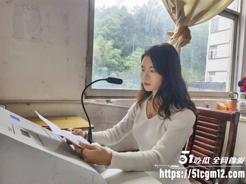 湖南祁东职校95后女老师徐西婷下海卖片030 湖南祁东职校95后女老师徐西婷下海卖片030