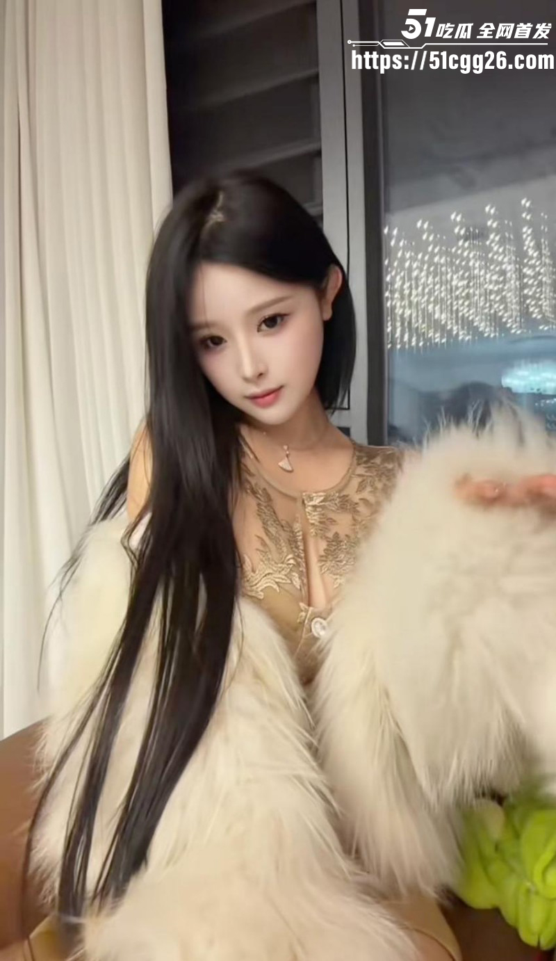 抖音网红兔兔baby与金主裸聊自慰03 抖音网红兔兔baby与金主裸聊自慰03