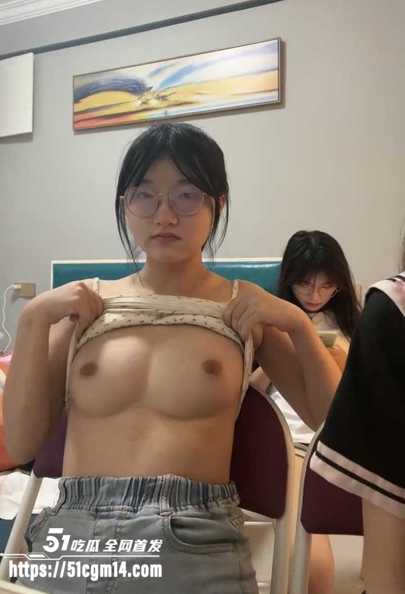 顶级嫩妹网黄困困兔带闺蜜裸播视频流出3拷贝 顶级嫩妹网黄困困兔带闺蜜裸播视频流出3拷贝