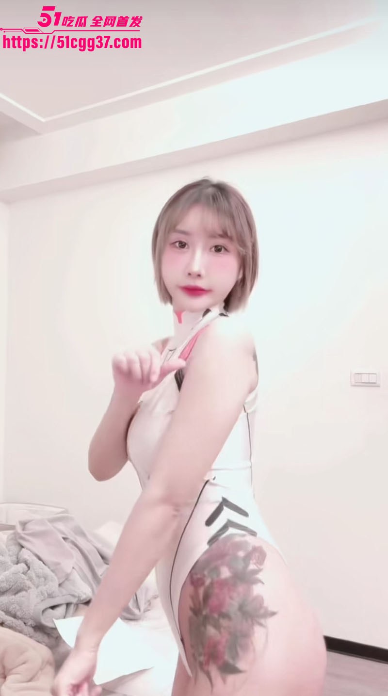 3 3