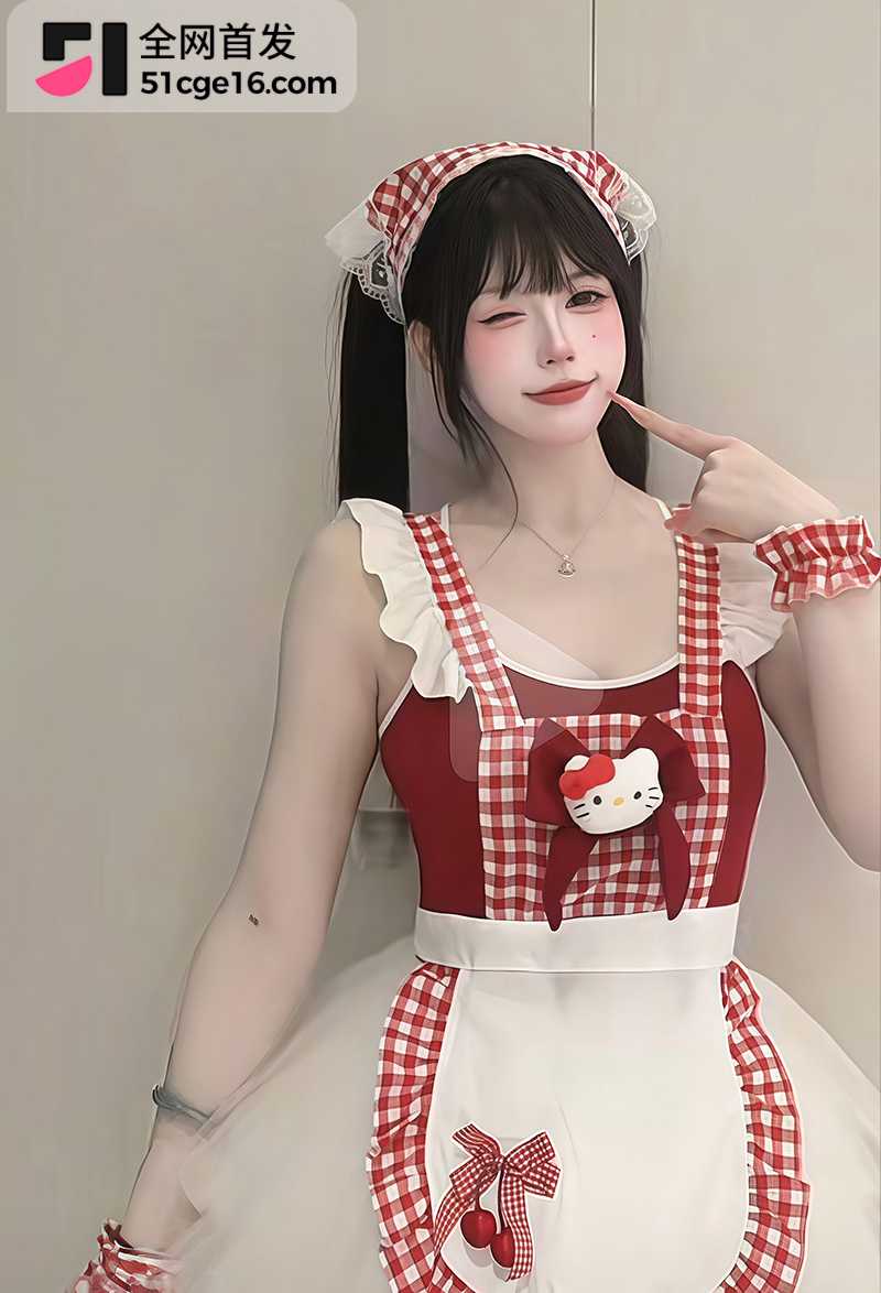 抖音高颜值女神御姐尤物小玺不吃鱼主高价定制私密视频流出4拷贝