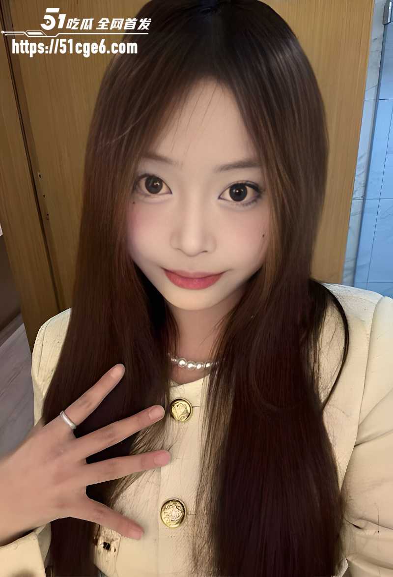 反差大胸女孩郭鑫源与炮友做爱自拍 5 反差大胸女孩郭鑫源与炮友做爱自拍 5