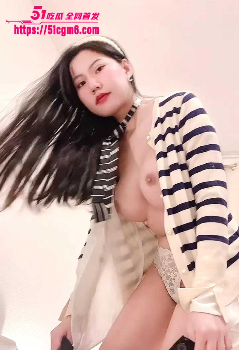 越南爆乳人气博主ppsuwanOF订阅福利合集流出8拷贝 越南爆乳人气博主ppsuwanOF订阅福利合集流出8拷贝