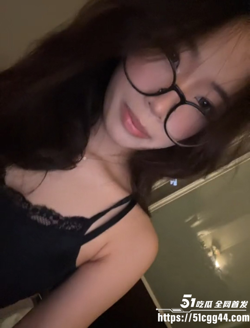 国际版抖音 清纯美女 私密视频曝光 2 国际版抖音 清纯美女 私密视频曝光 2