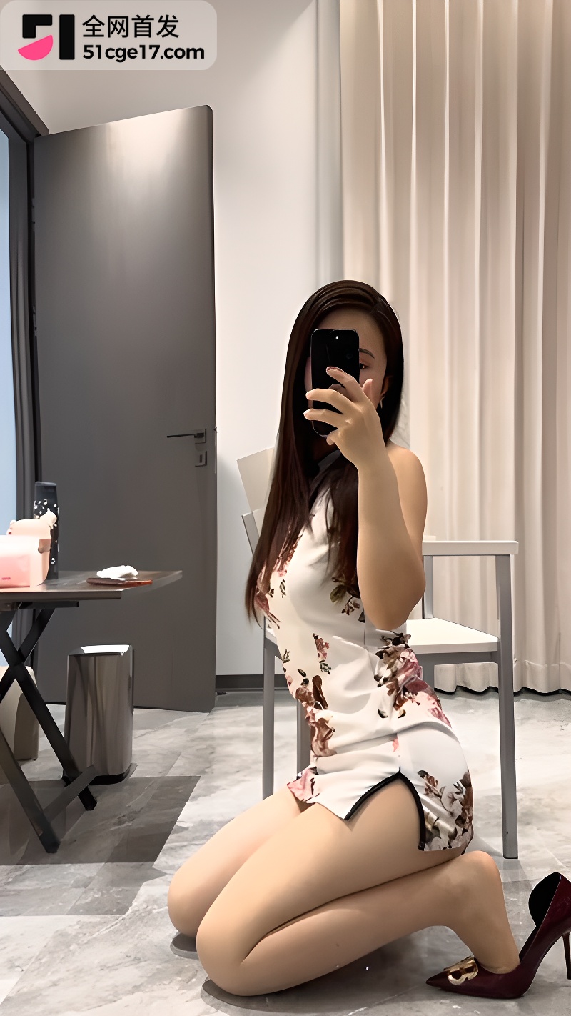 抖音御姐网红依娜的自慰视频2 抖音御姐网红依娜的自慰视频2