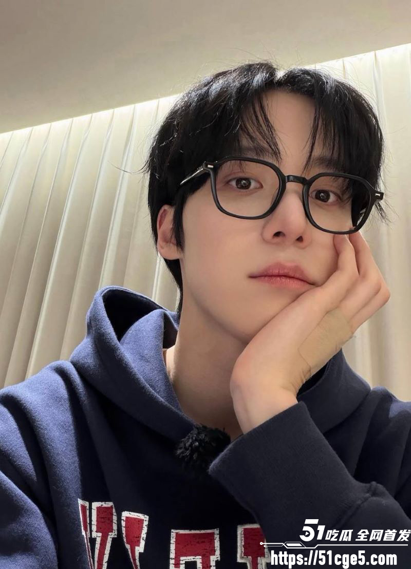 韩国ATEEZ成员尹浩被前女友长文控诉 2 韩国ATEEZ成员尹浩被前女友长文控诉 2