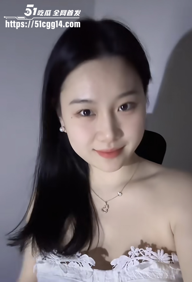 抖音45万粉丝博主董大强露脸露点一对一自慰视频流出8拷贝 抖音45万粉丝博主董大强露脸露点一对一自慰视频流出8拷贝